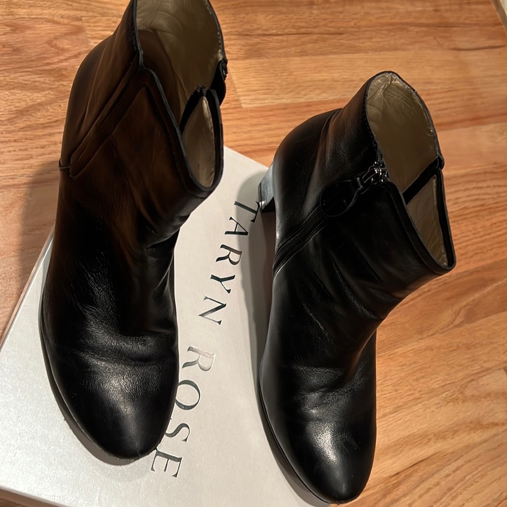 Taryn Rose, Devon-1, black, soft NAPA leather booties, size 9.5.